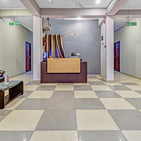 Super Collection O Orphic Inn Near Munshi Pulia Metro Station Chinhat Exterior photo