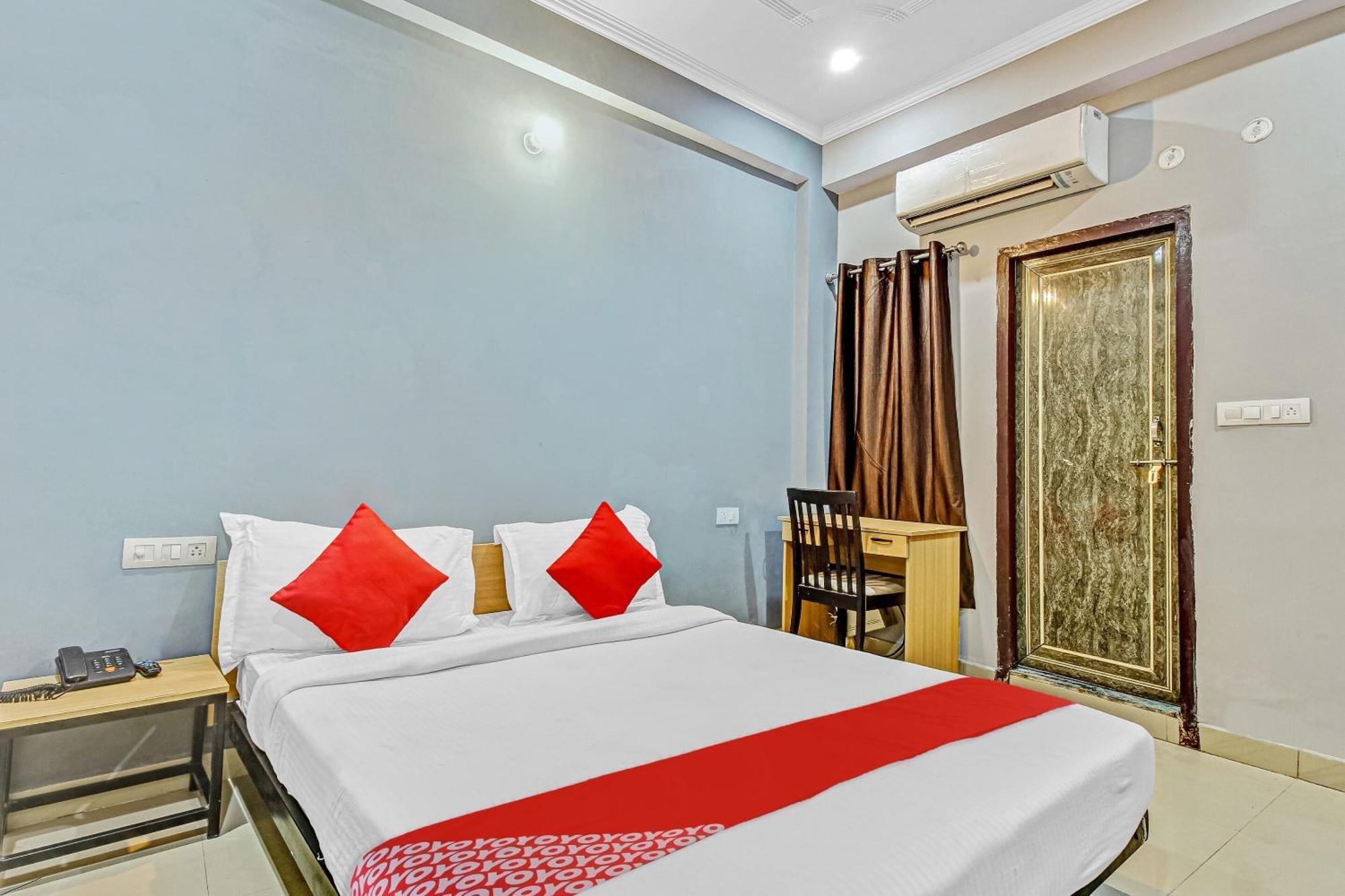 Super Collection O Orphic Inn Near Munshi Pulia Metro Station Chinhat Exterior photo